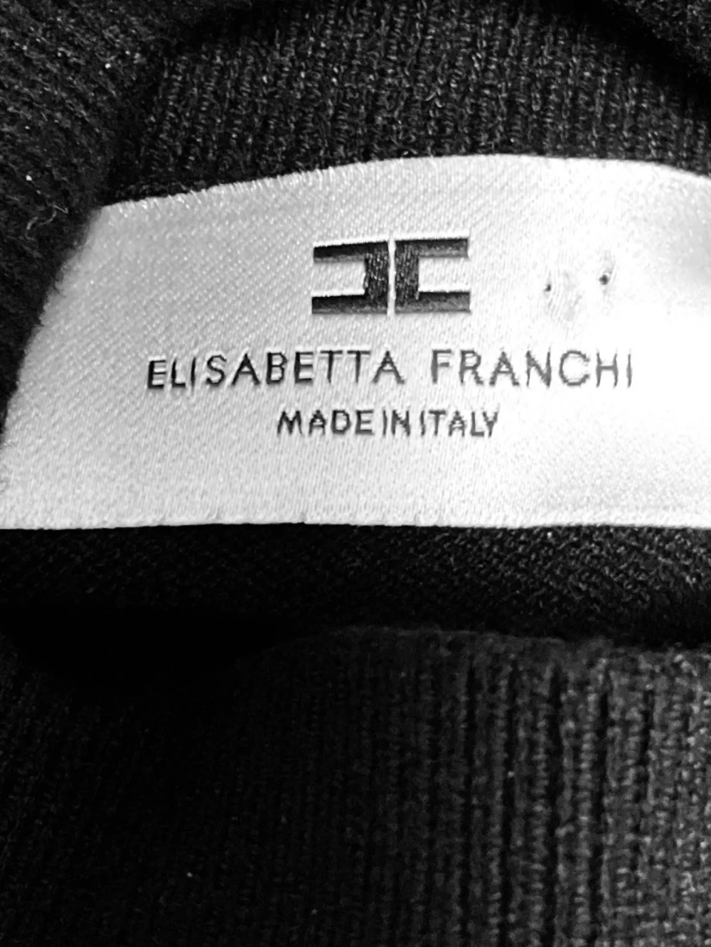 Elisabetta Franchi Black / White Viscose Knit Turtleneck Sweater Top with Cotton
